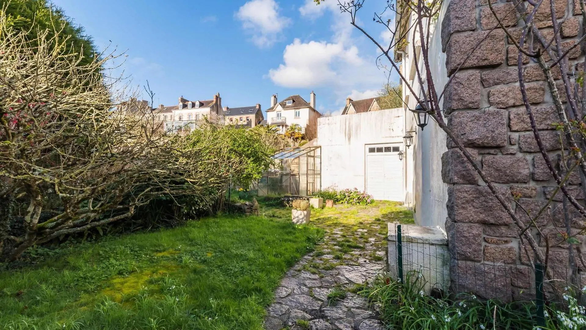 Maison 8 Pers Jardin Centre Ville 15 Min De Plages Lannion 0*,